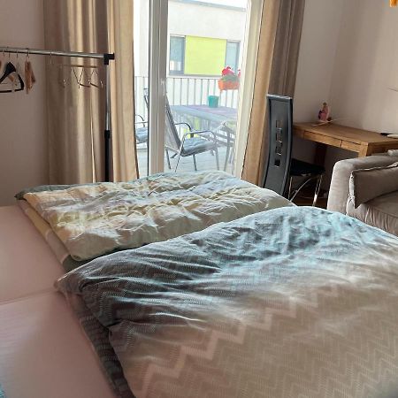 Schoenes Zimmer In Zentraler Lage Улм Екстериор снимка